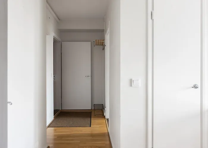 Close To Center, Tram Nearby, Netflix, Kamppi